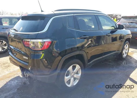 2021 Jeep Compass Latitude 4X4 z USA, uszkodzony, nr VIN 3C4NJDBB8MT558325